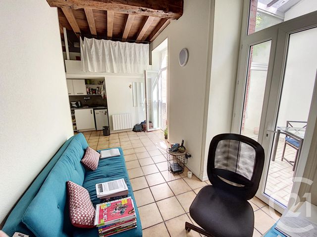 Appartement F1 à louer - 1 pièce - 24.42 m2 - ORLEANS - 45 - CENTRE - Century 21 Help'Immo