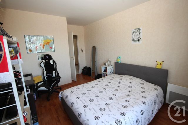 Appartement F4 à louer - 4 pièces - 79.75 m2 - LA CHAPELLE ST MESMIN - 45 - CENTRE - Century 21 Help'Immo