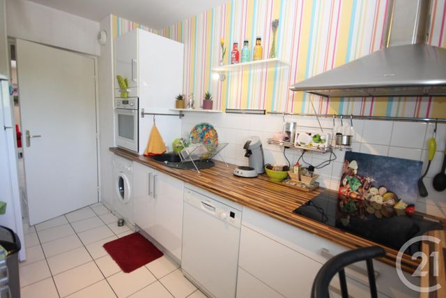 Appartement F4 à louer - 4 pièces - 79.75 m2 - LA CHAPELLE ST MESMIN - 45 - CENTRE - Century 21 Help'Immo