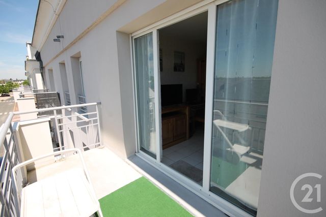 Appartement F4 à louer - 4 pièces - 79.75 m2 - LA CHAPELLE ST MESMIN - 45 - CENTRE - Century 21 Help'Immo