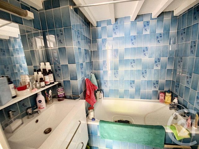 Appartement F1 à louer - 1 pièce - 24.42 m2 - ORLEANS - 45 - CENTRE - Century 21 Help'Immo