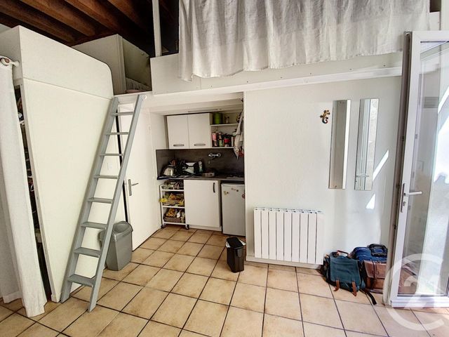 Appartement F1 à louer - 1 pièce - 24.42 m2 - ORLEANS - 45 - CENTRE - Century 21 Help'Immo