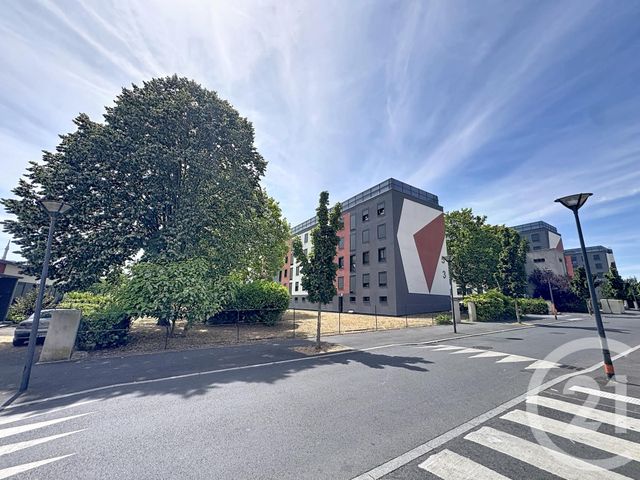 Appartement F3 à vendre - 3 pièces - 59.78 m2 - ST JEAN DE LA RUELLE - 45 - CENTRE - Century 21 Help'Immo