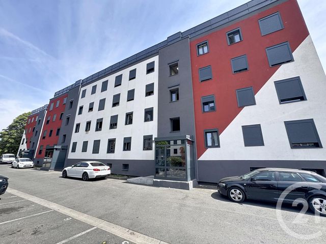 Appartement F3 à vendre - 3 pièces - 59.78 m2 - ST JEAN DE LA RUELLE - 45 - CENTRE - Century 21 Help'Immo