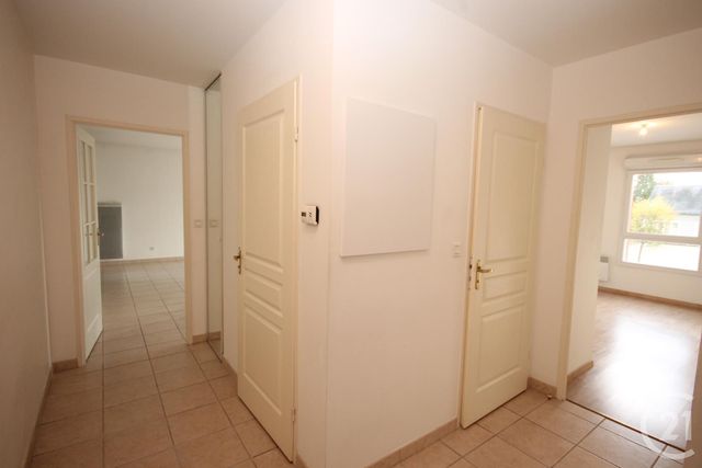 Appartement F2 à louer - 2 pièces - 54.0 m2 - LA CHAPELLE ST MESMIN - 45 - CENTRE - Century 21 Help'Immo