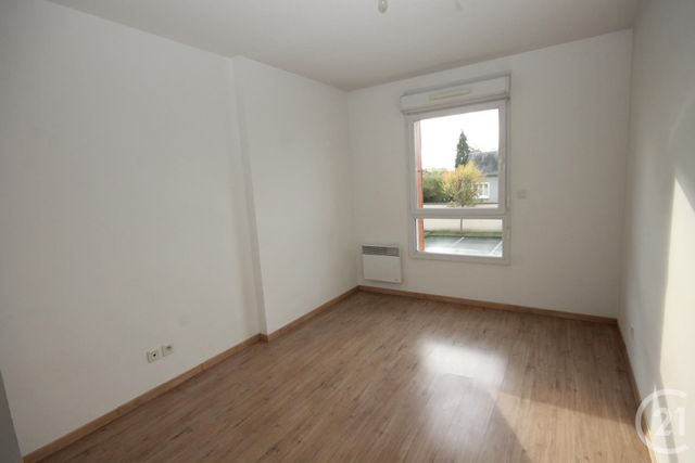 Appartement F2 à louer - 2 pièces - 54.0 m2 - LA CHAPELLE ST MESMIN - 45 - CENTRE - Century 21 Help'Immo