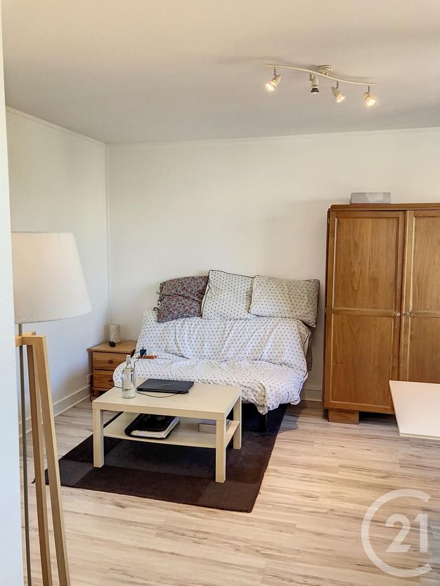 Appartement F1 à louer - 1 pièce - 29.66 m2 - ORLEANS - 45 - CENTRE - Century 21 Help'Immo