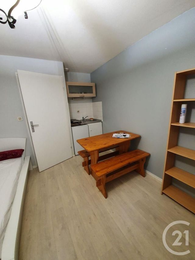Appartement Studio à louer - 1 pièce - 17.54 m2 - ORLEANS - 45 - CENTRE - Century 21 Help'Immo
