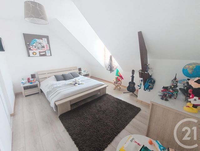 maison à louer - 6 pièces - 129.95 m2 - ST AY - 45 - CENTRE - Century 21 Help'Immo