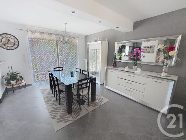 maison à louer - 6 pièces - 129.95 m2 - ST AY - 45 - CENTRE - Century 21 Help'Immo