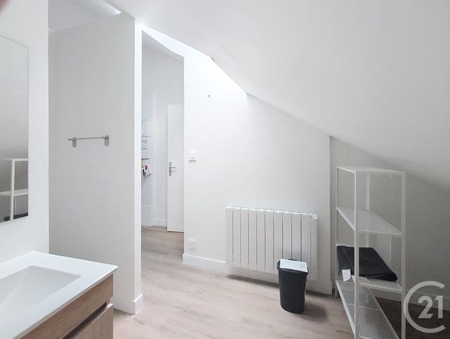 Appartement F2 à louer - 2 pièces - 19.77 m2 - ORLEANS - 45 - CENTRE - Century 21 Help'Immo