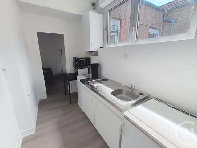 Appartement F2 à louer - 2 pièces - 42.84 m2 - ORLEANS - 45 - CENTRE - Century 21 Help'Immo