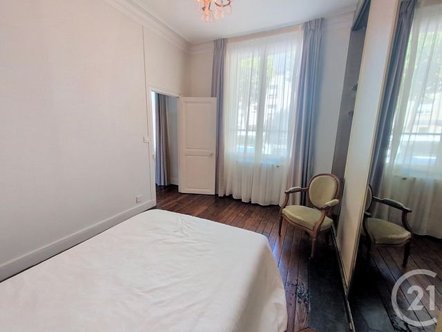 maison à louer - 10 pièces - 289.64 m2 - ORLEANS - 45 - CENTRE - Century 21 Help'Immo