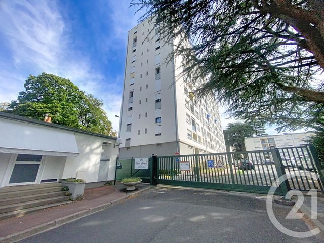 Appartement F2 à louer - 3 pièces - 54.93 m2 - ORLEANS - 45 - CENTRE - Century 21 Help'Immo