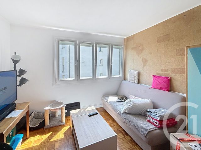 Appartement F3 à louer - 3 pièces - 58.27 m2 - ORLEANS - 45 - CENTRE - Century 21 Help'Immo
