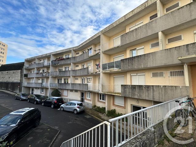 Appartement F3 à louer - 3 pièces - 58.27 m2 - ORLEANS - 45 - CENTRE - Century 21 Help'Immo
