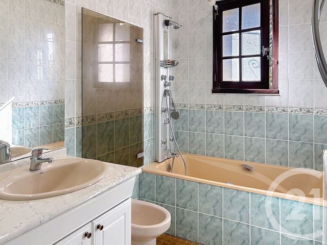 maison à vendre - 7 pièces - 147.33 m2 - LA CHAPELLE ST MESMIN - 45 - CENTRE - Century 21 Help'Immo