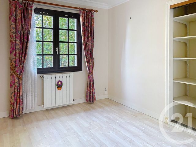 maison à vendre - 7 pièces - 147.33 m2 - LA CHAPELLE ST MESMIN - 45 - CENTRE - Century 21 Help'Immo