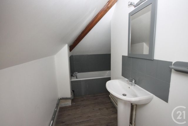Appartement Duplex à louer - 3 pièces - 56.33 m2 - OLIVET - 45 - CENTRE - Century 21 Help'Immo