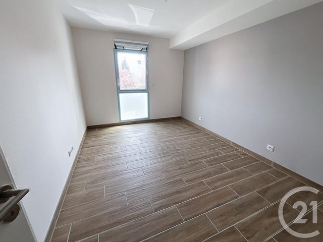 Appartement F3 à louer - 3 pièces - 63.55 m2 - ST JEAN DE LA RUELLE - 45 - CENTRE - Century 21 Help'Immo