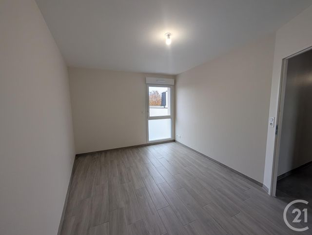 Appartement F3 à louer - 3 pièces - 62.0 m2 - ST JEAN DE LA RUELLE - 45 - CENTRE - Century 21 Help'Immo