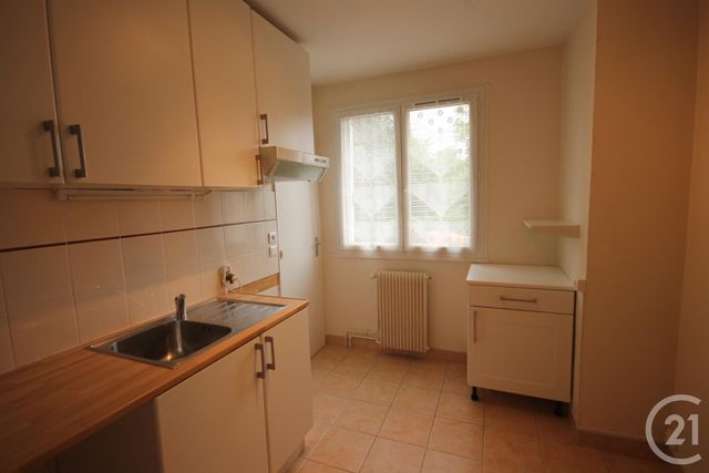 Appartement à louer - 3 pièces - 71.0 m2 - OLIVET - 45 - CENTRE - Century 21 Help'Immo