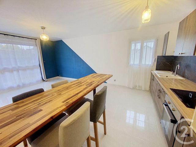 Appartement F3 à louer LA CHAPELLE ST MESMIN