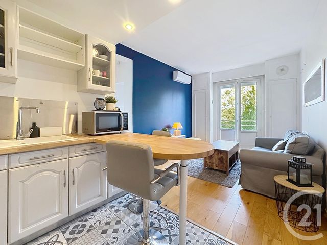 Appartement F2 à vendre - 2 pièces - 40.2 m2 - OLIVET - 45 - CENTRE - Century 21 Help'Immo