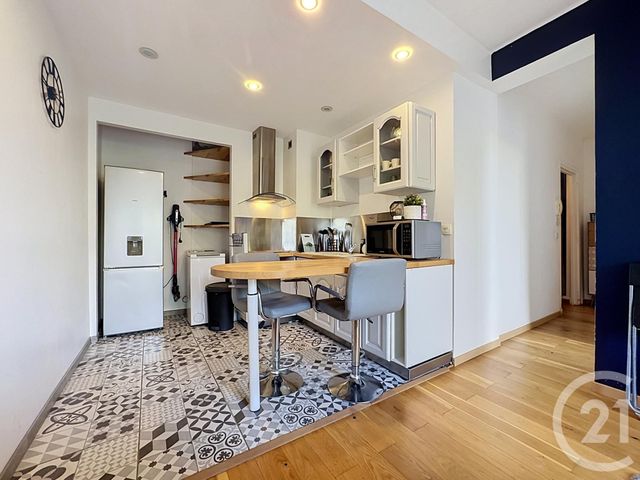 Appartement F2 à vendre - 2 pièces - 40.2 m2 - OLIVET - 45 - CENTRE - Century 21 Help'Immo