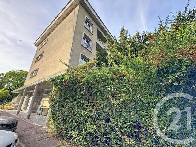 Appartement F2 à vendre - 2 pièces - 40.2 m2 - OLIVET - 45 - CENTRE - Century 21 Help'Immo