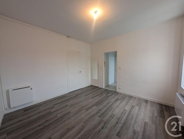Appartement à louer - 2 pièces - 39.89 m2 - ORLEANS - 45 - CENTRE - Century 21 Help'Immo