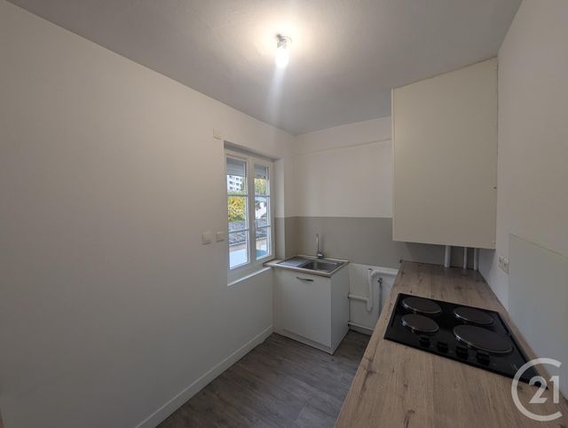 Appartement à louer - 2 pièces - 39.89 m2 - ORLEANS - 45 - CENTRE - Century 21 Help'Immo