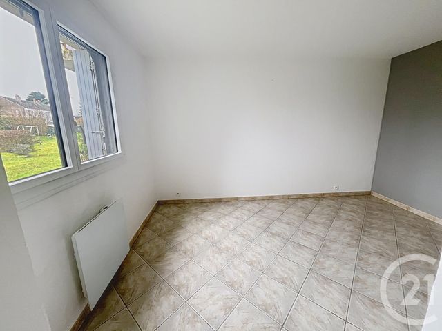 Appartement F4 à louer - 4 pièces - 72.66 m2 - INGRE - 45 - CENTRE - Century 21 Help'Immo