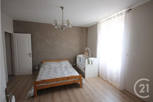 Appartement F3 à louer - 3 pièces - 74.6 m2 - ST JEAN DE LA RUELLE - 45 - CENTRE - Century 21 Help'Immo