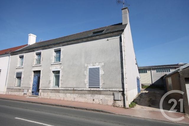 Appartement F3 à louer - 3 pièces - 74.6 m2 - ST JEAN DE LA RUELLE - 45 - CENTRE - Century 21 Help'Immo