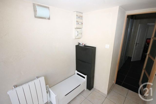 Appartement F3 à louer - 3 pièces - 74.6 m2 - ST JEAN DE LA RUELLE - 45 - CENTRE - Century 21 Help'Immo