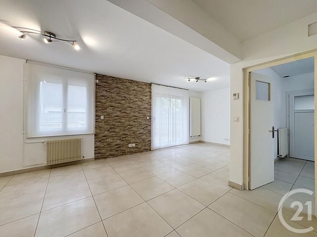 maison à vendre - 4 pièces - 75.46 m2 - ST JEAN DE LA RUELLE - 45 - CENTRE - Century 21 Help'Immo