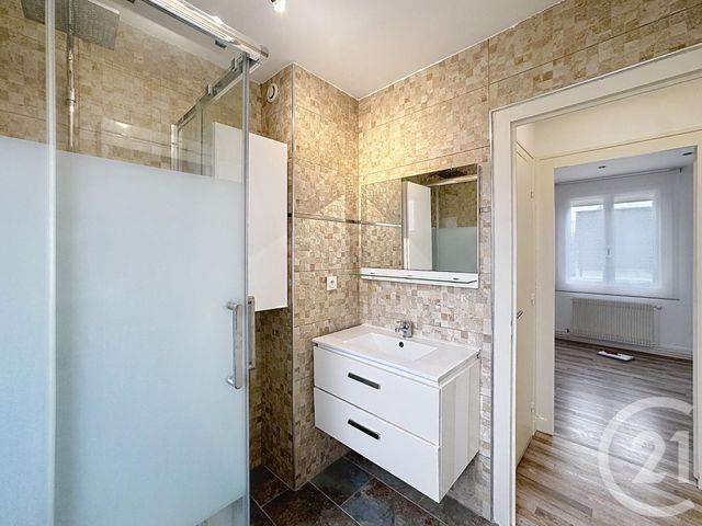 maison à vendre - 4 pièces - 75.46 m2 - ST JEAN DE LA RUELLE - 45 - CENTRE - Century 21 Help'Immo