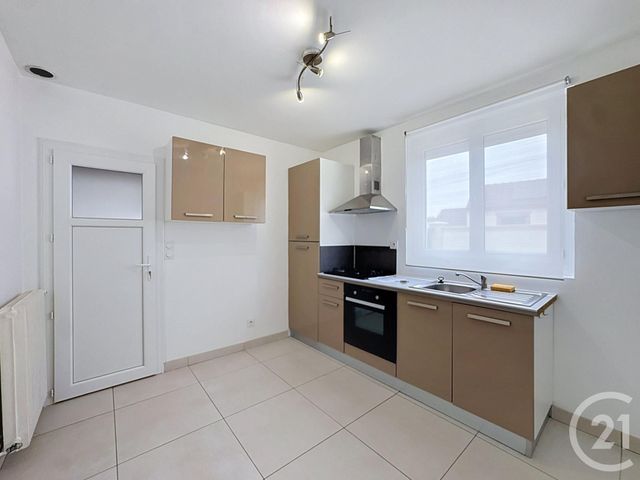 maison à vendre - 4 pièces - 75.46 m2 - ST JEAN DE LA RUELLE - 45 - CENTRE - Century 21 Help'Immo