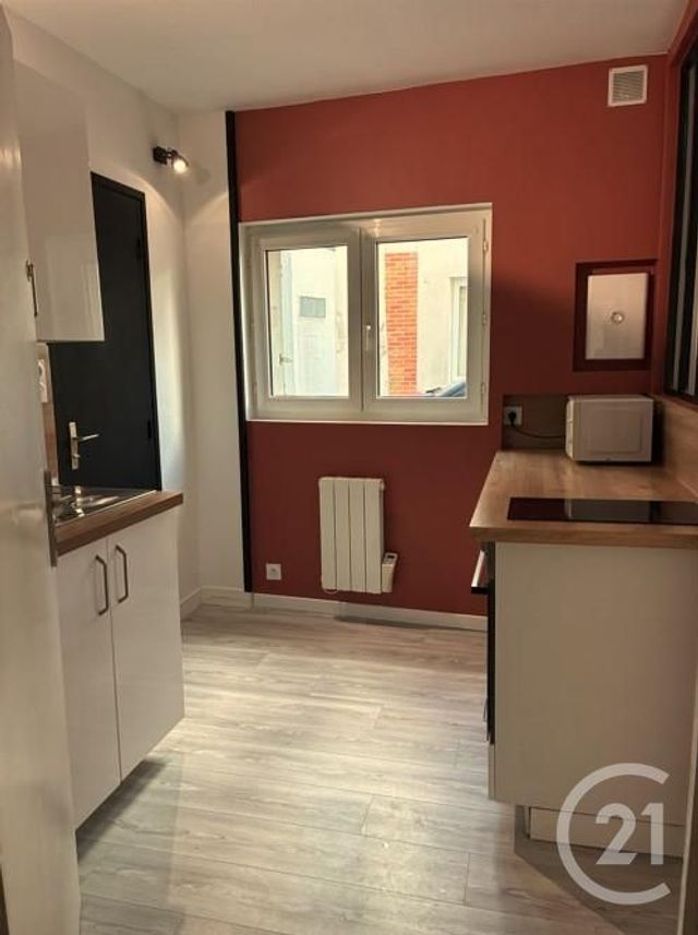 Appartement F1 à louer - 1 pièce - 19.51 m2 - ORLEANS - 45 - CENTRE - Century 21 Help'Immo