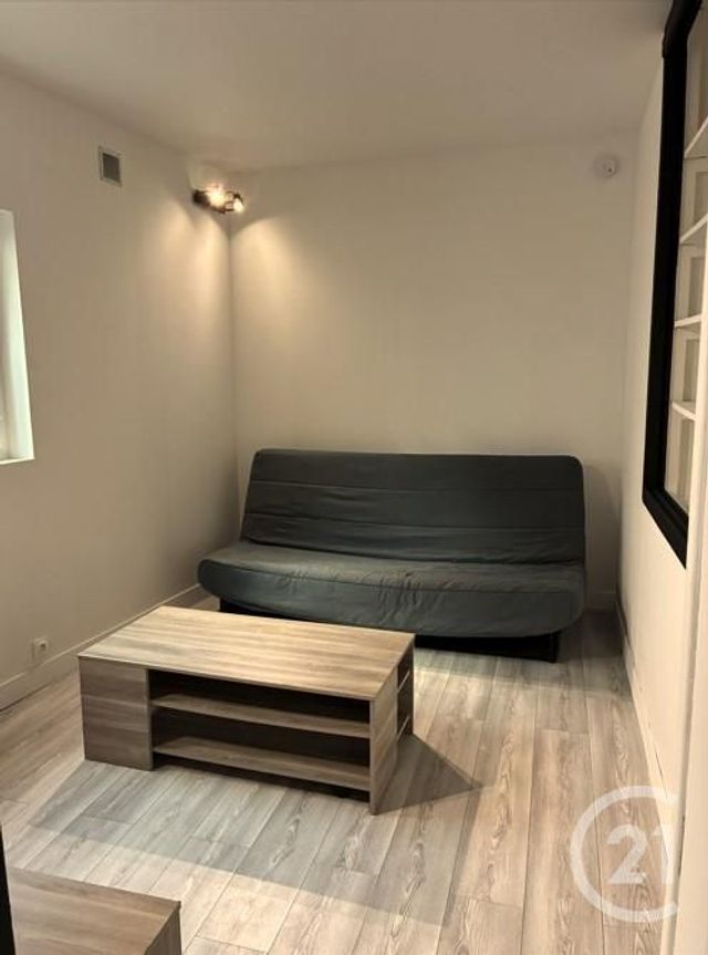 Appartement F1 à louer - 1 pièce - 19.51 m2 - ORLEANS - 45 - CENTRE - Century 21 Help'Immo